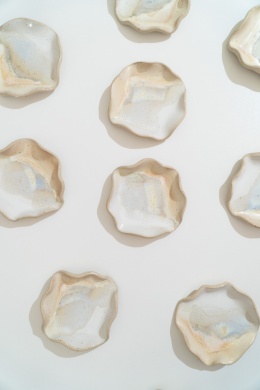 OYSTER SAND. mini
