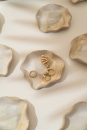 OYSTER SAND. mini